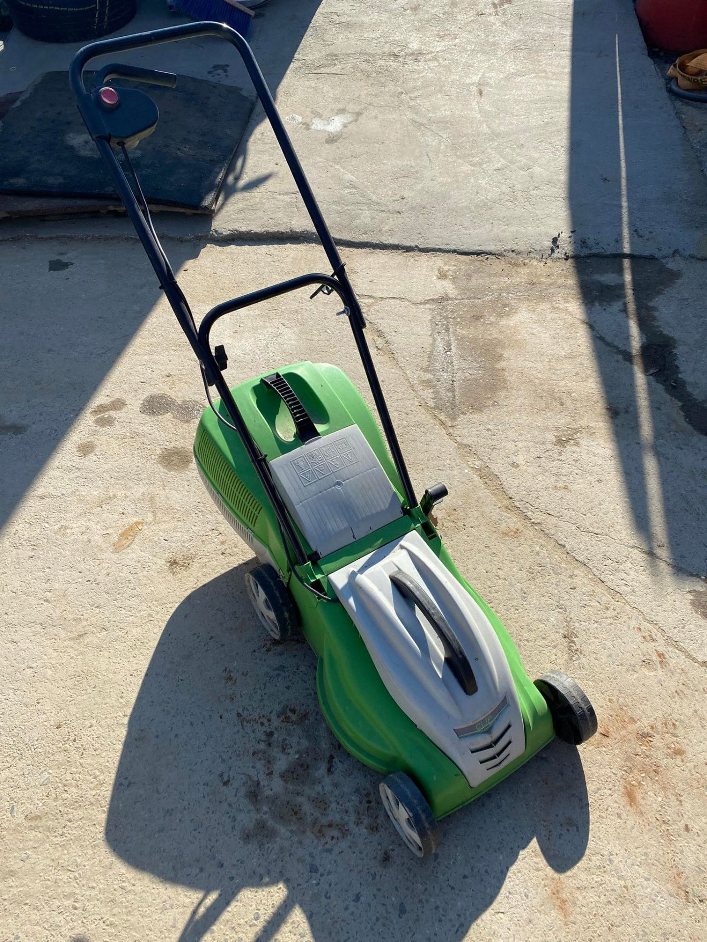AGRIMOTOR ELEKTROMOS FŰNYÍRÓ termék fő termékképe